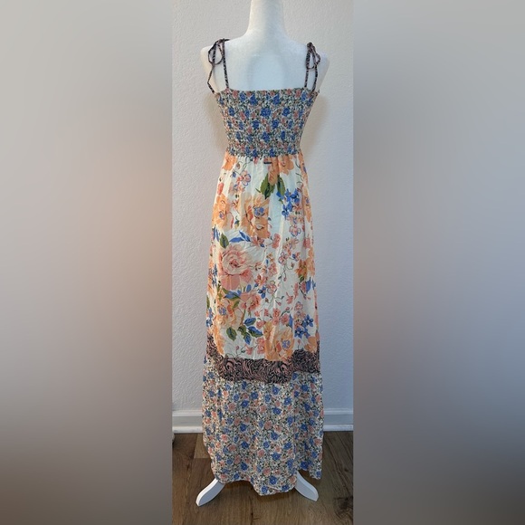 Maaji Free Spirit Maxi Dress NWOT Size Medium - Picture 6 of 11